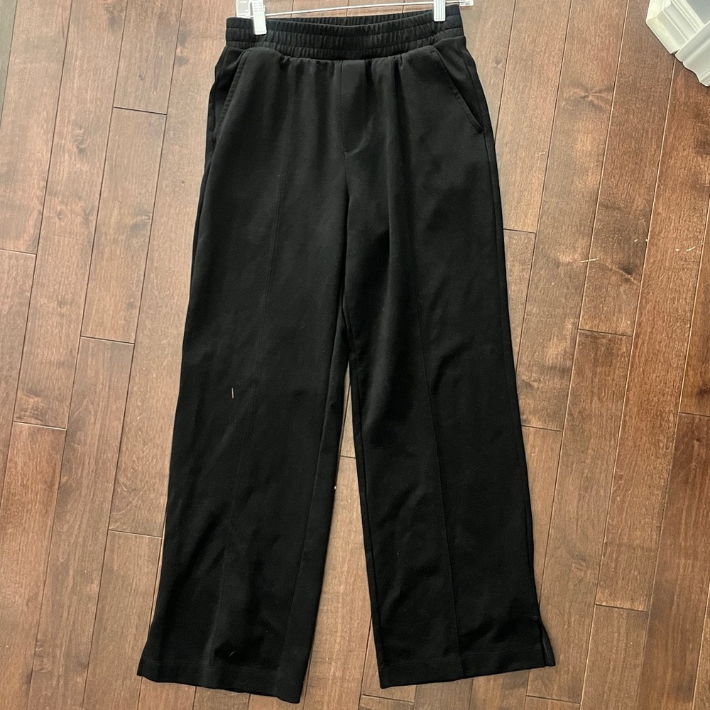 Old Navy Wide Leg Dynamic Fleece Sweatpants